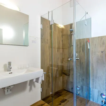 In In Area With Sauna * Piesendorf